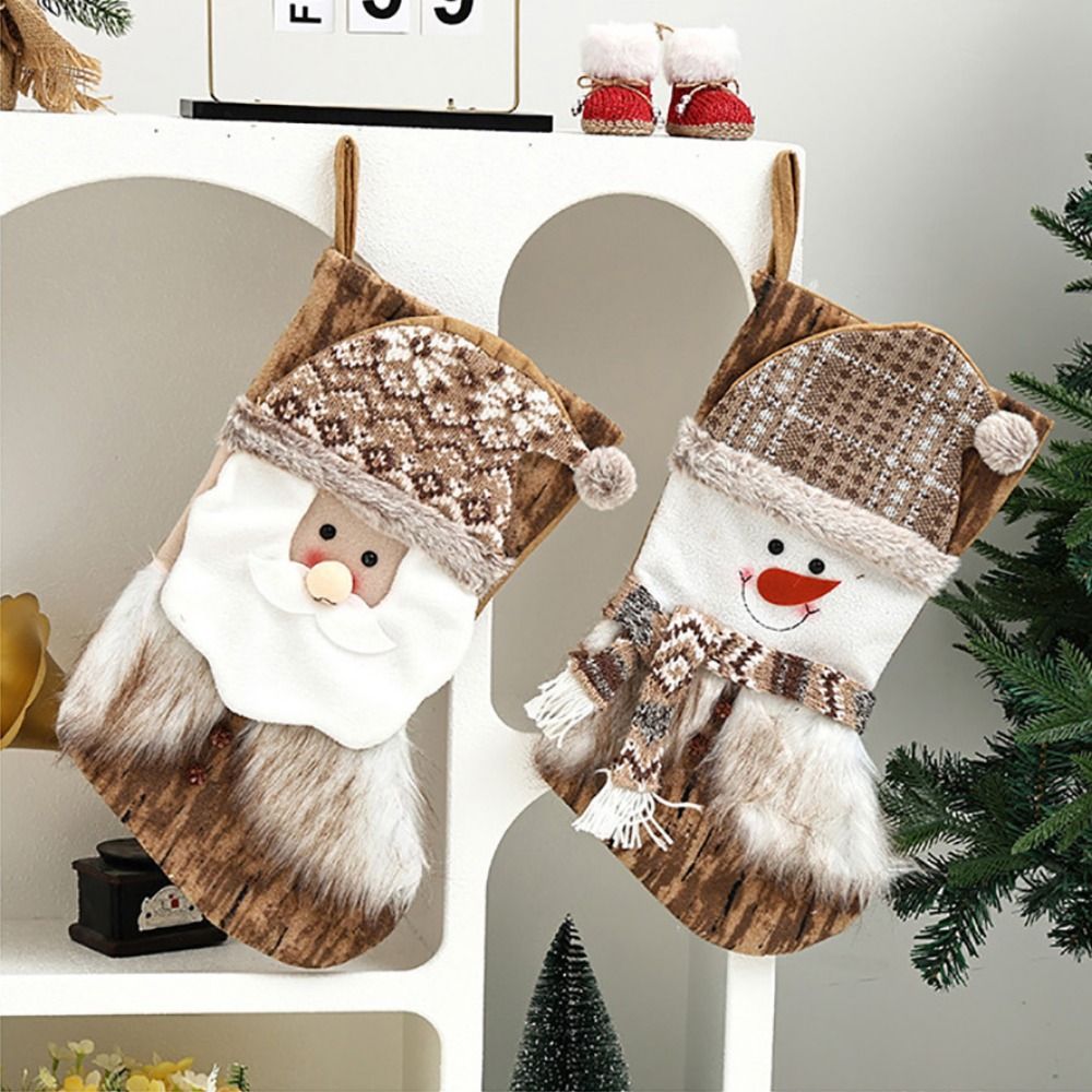 Świąteczne skarpety z motywami – Christmas Stocking Hanging recenzja i cena