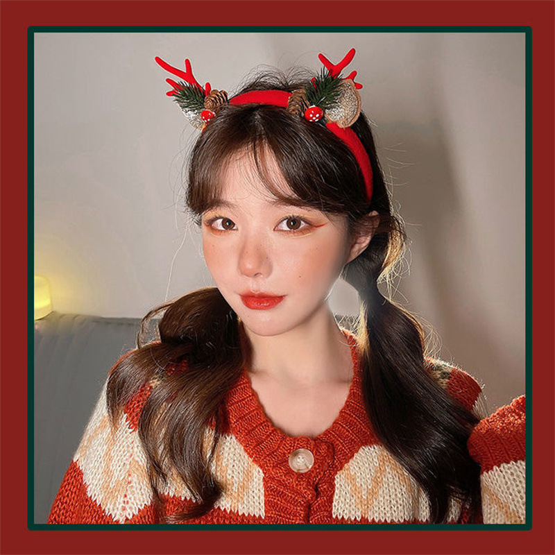 Świąteczna opaska do włosów z  – Reindeer Antlers Headband recenzja i cena