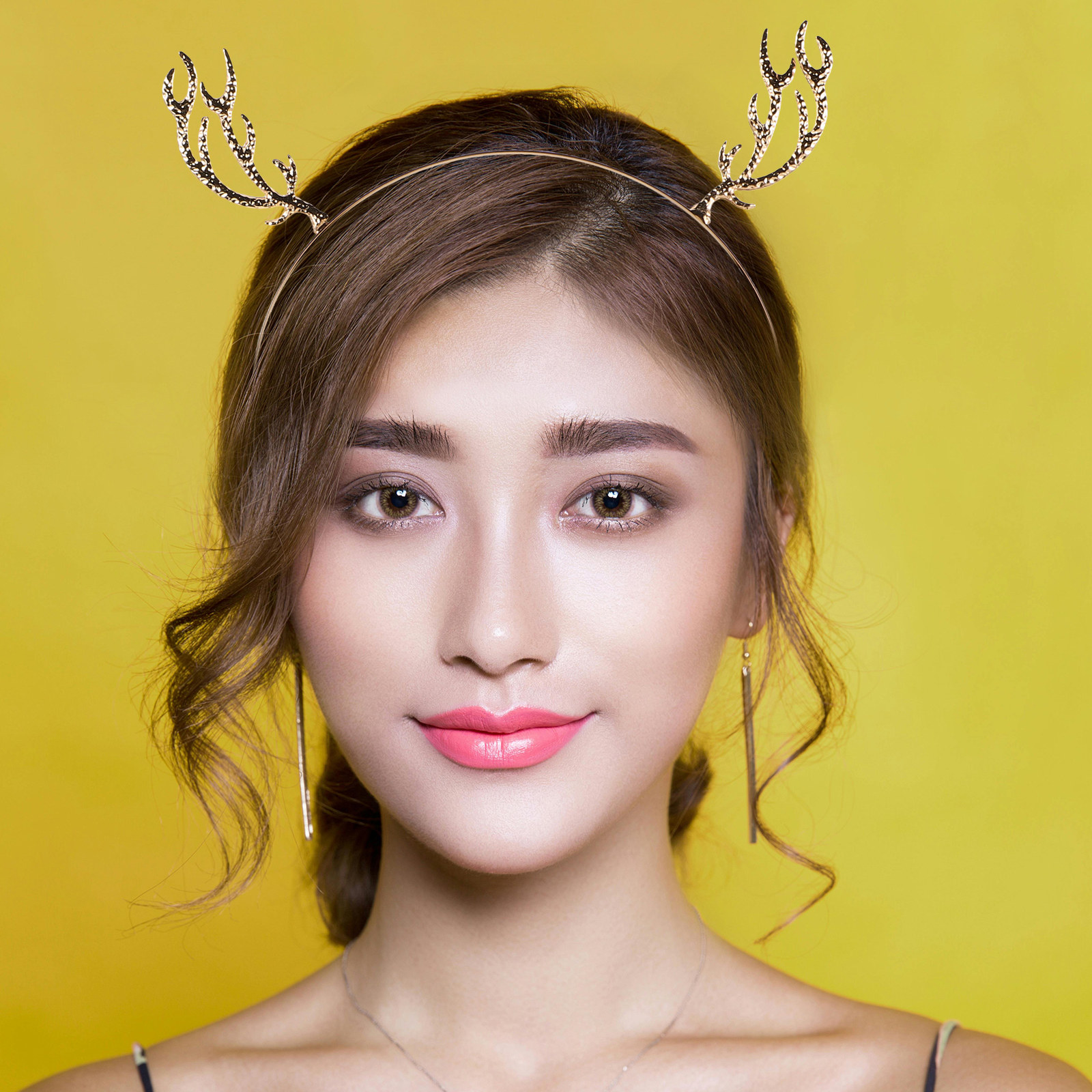 Świąteczna opaska do włosów z  – Reindeer Antlers Headband recenzja i cena